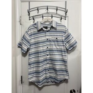 NWT Grizzly Mountain Men's M Striped Short Sleeve Button Down Shirt‎ Blue White